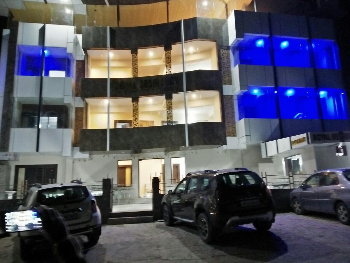 Royal Residency Otel New Tehri Oda fotoğraf